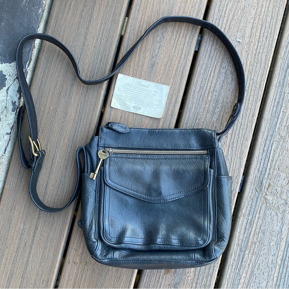 EUC vtg Fossil black crossbody purse vintage leather